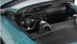 ASTON MARTIN V12 VANTAGE ROADSTER TAYOS TURQUOISE GT Spirit 1:18 Resinemodell (Türen, Motorhaube... nicht zu öffnen!)
